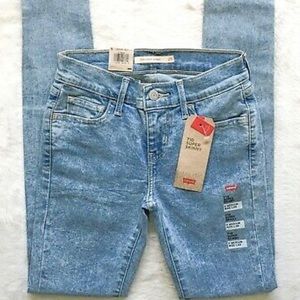 Women’s Levi’s jeans skinny stretch acid wash 28